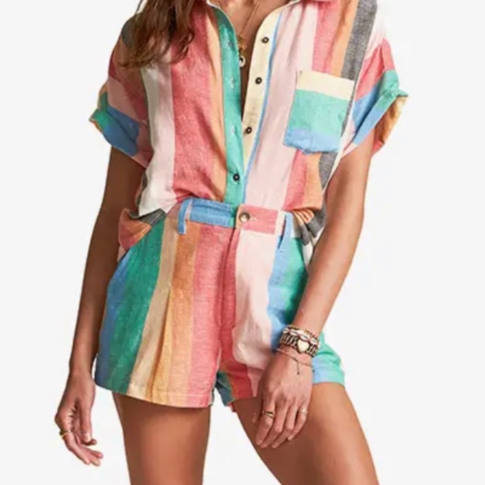 *NWT* NEW WITH TAGS - Billabong x Sincerely Jules Hard To Tell Striped Shorts